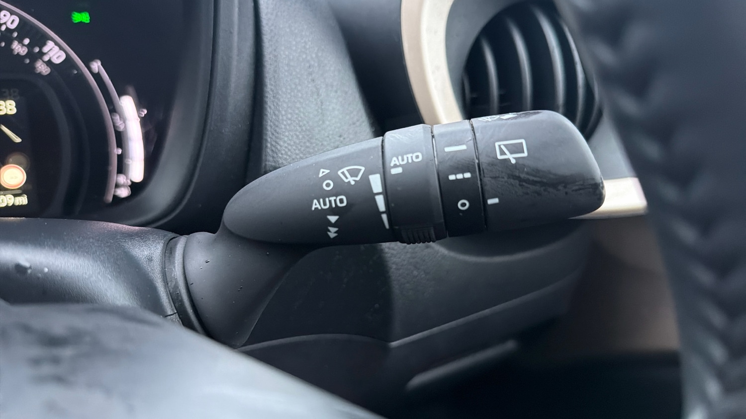 Used Toyota Aygo X 2023 for sale - 77220676: Photo 32