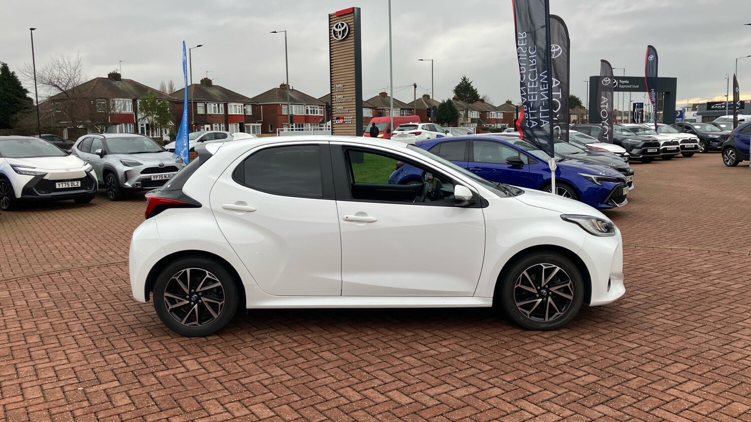 Used Toyota Yaris 2023 for sale - 77830430: Photo 16