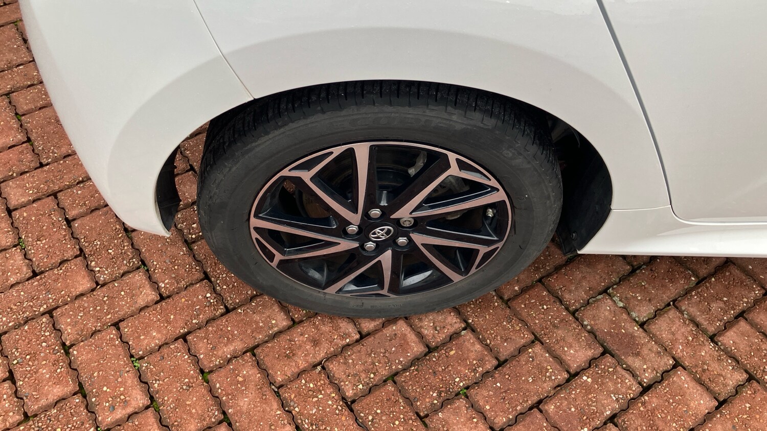 Used Toyota Yaris 2023 for sale - 77830430: Photo 27