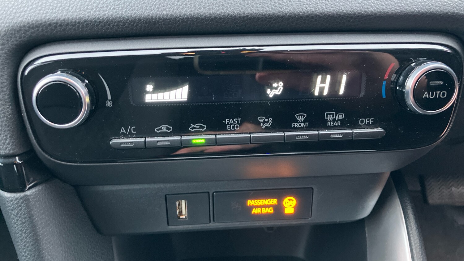 Used Toyota Yaris 2023 for sale - 77830430: Photo 36