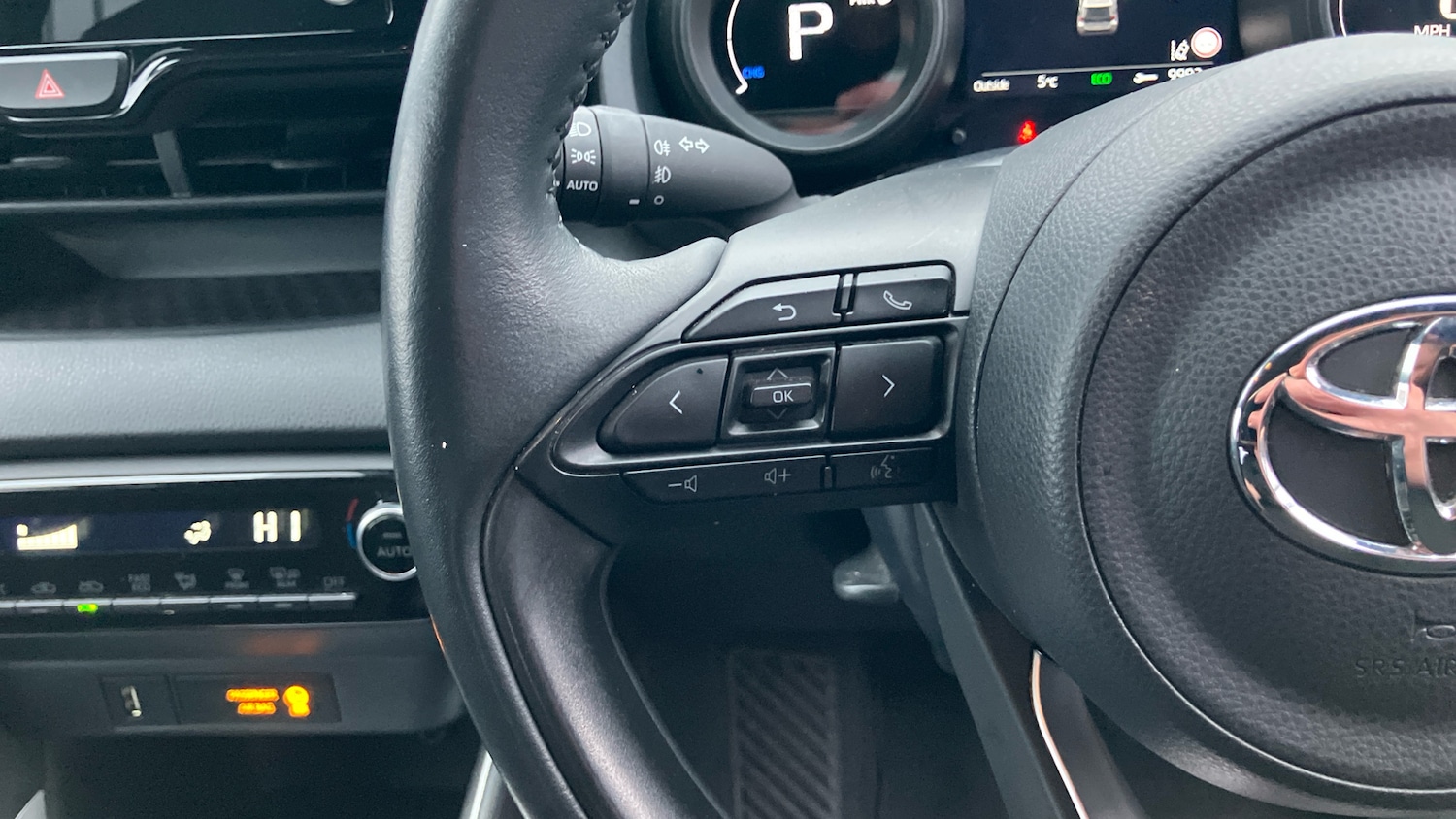 Used Toyota Yaris 2023 for sale - 77830430: Photo 37