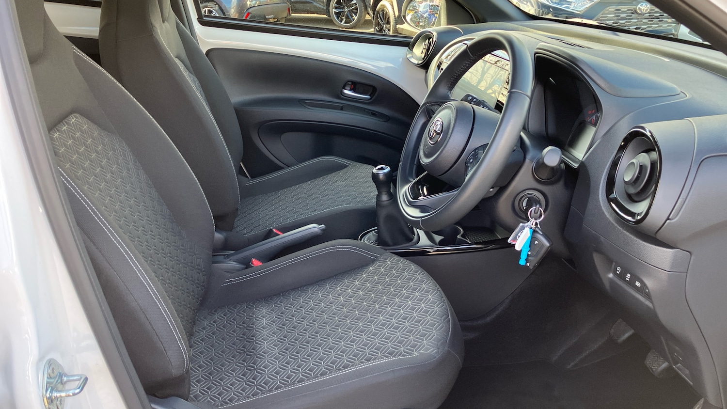 Used Toyota Aygo X 2024 for sale - 76795064: Photo 11