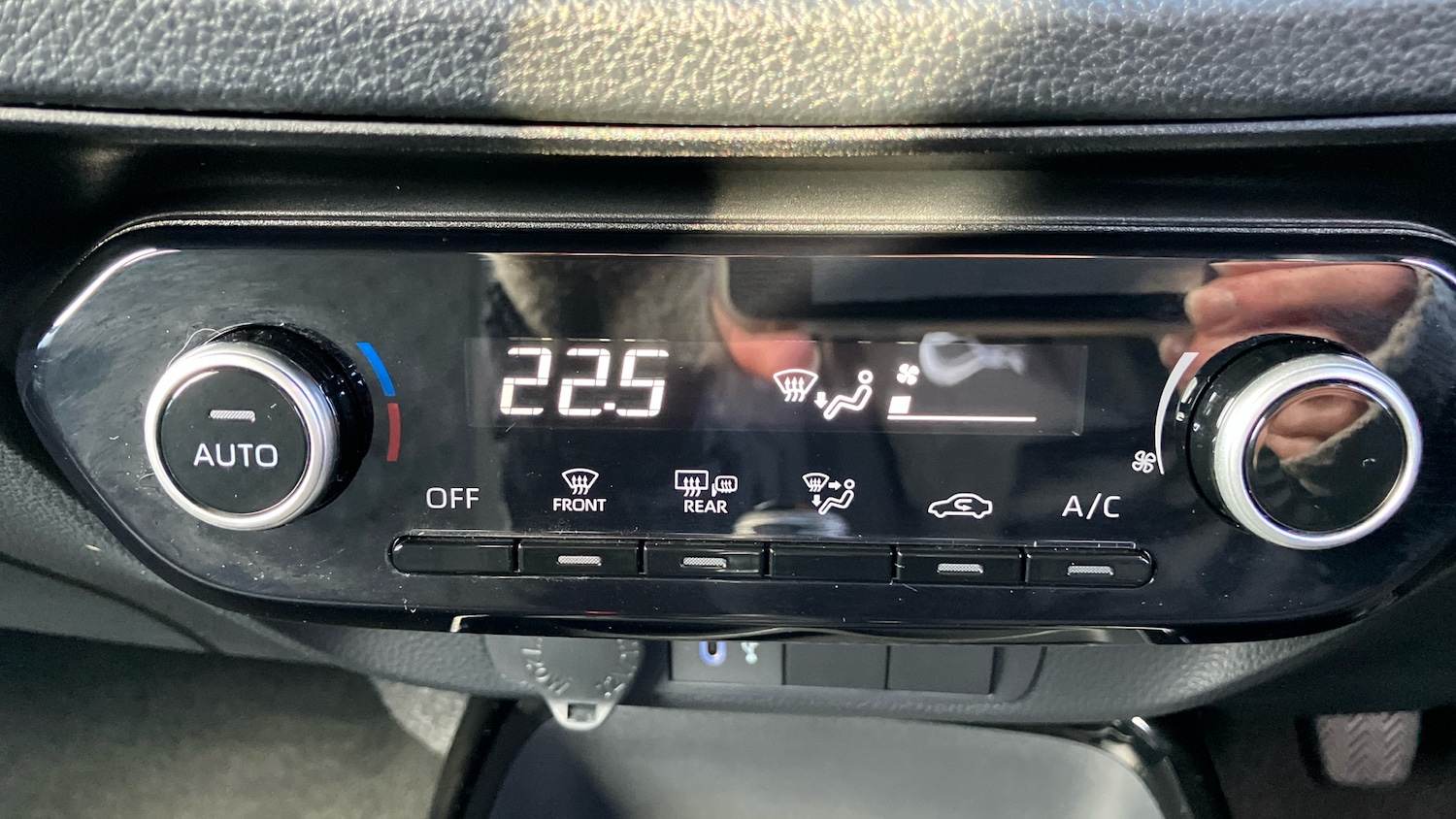 Used Toyota Aygo X 2024 for sale - 76795064: Photo 34