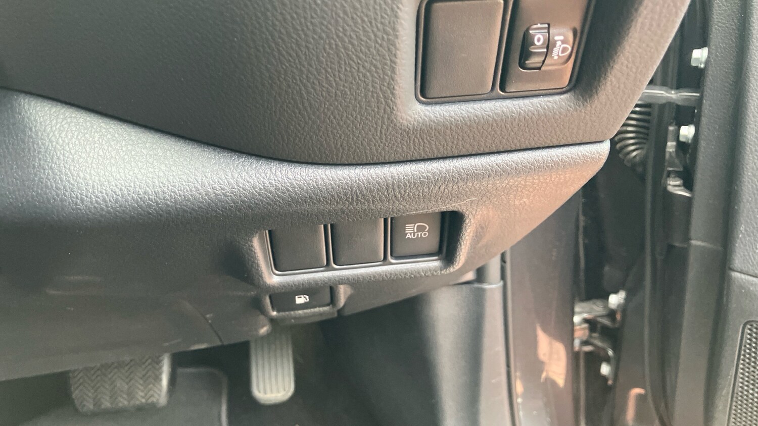 Used Toyota C-HR 2022 for sale - 77420116: Photo 40