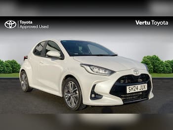 Used Toyota Yaris 2024 for sale - 79759279: Photo