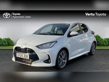 Used Toyota Yaris 2024 for sale - 79759279: Photo