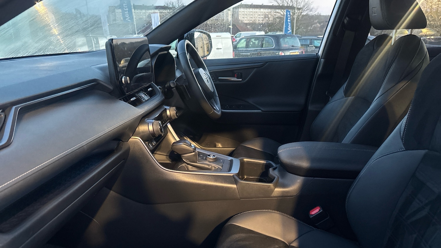 Used Toyota RAV4 2025 for sale - 76984665: Photo 10