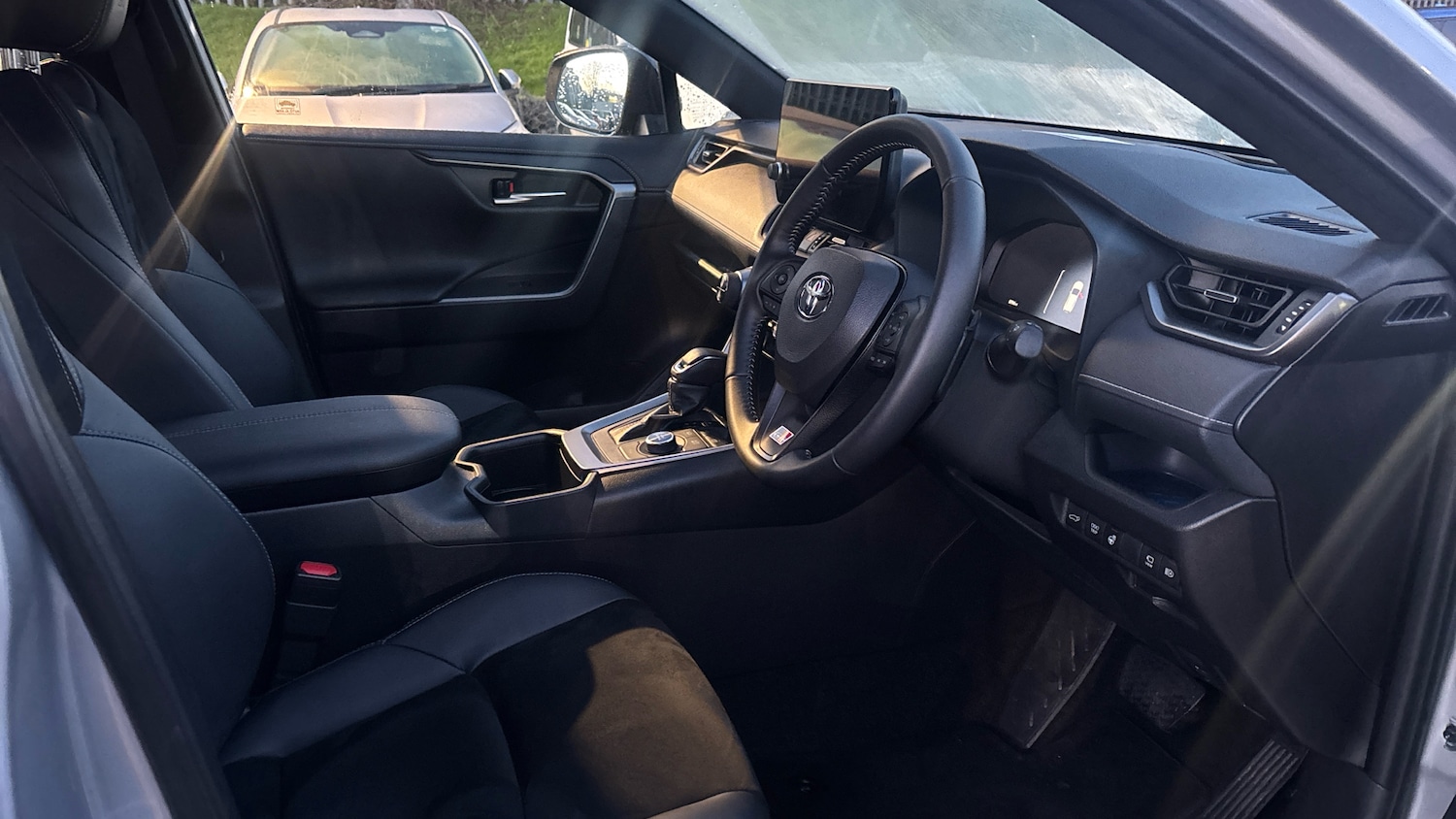 Used Toyota RAV4 2025 for sale - 76984665: Photo 11