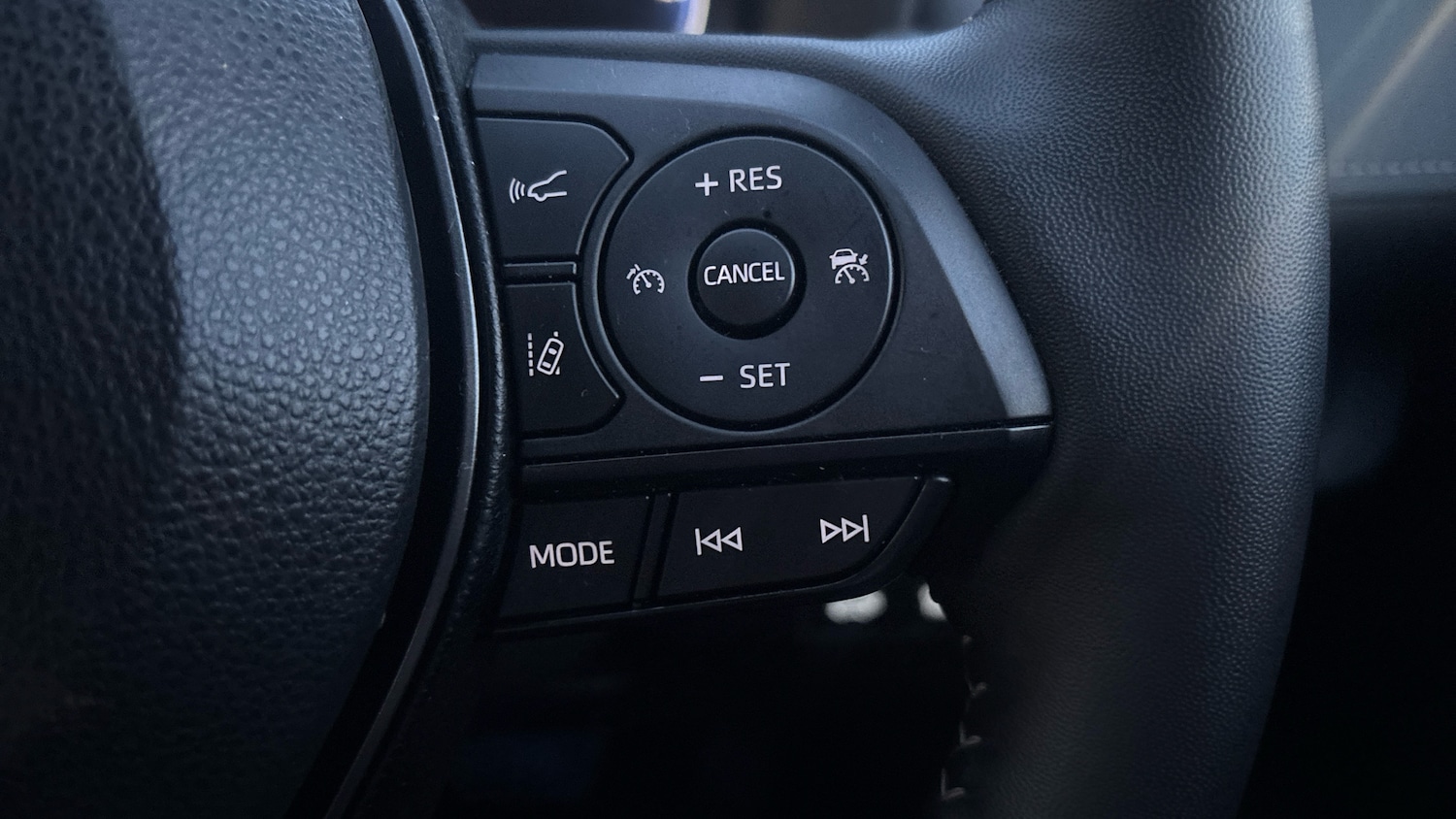 Used Toyota RAV4 2025 for sale - 76984665: Photo 30