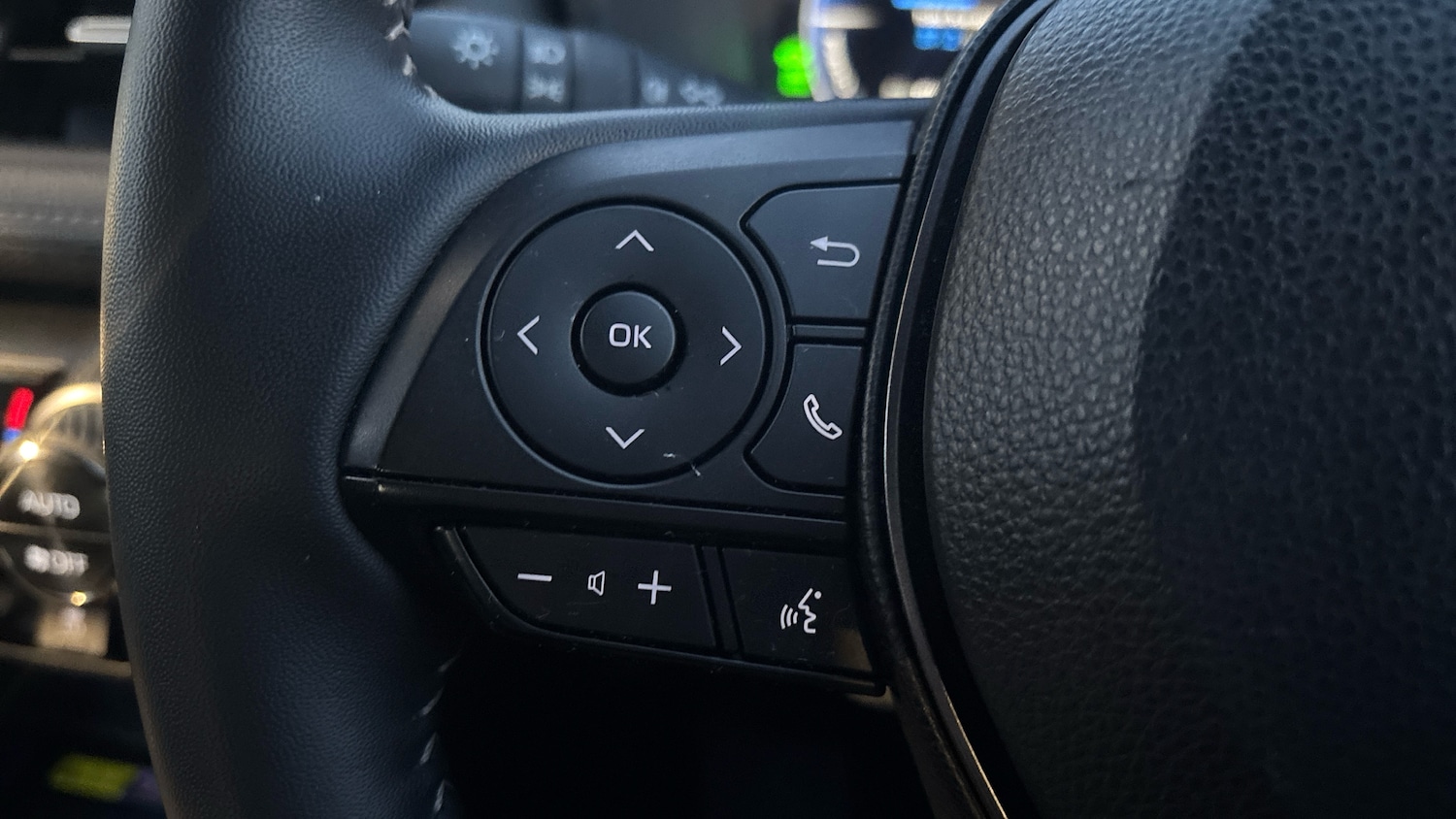 Used Toyota RAV4 2025 for sale - 76984665: Photo 31