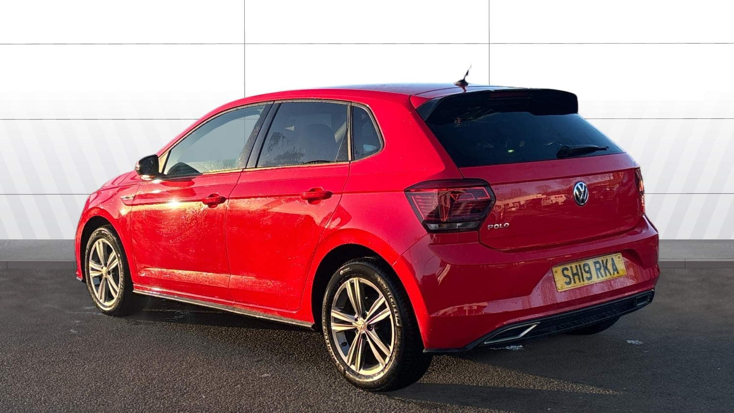 Used Volkswagen Polo 2019 for sale - 77086487: Photo 2