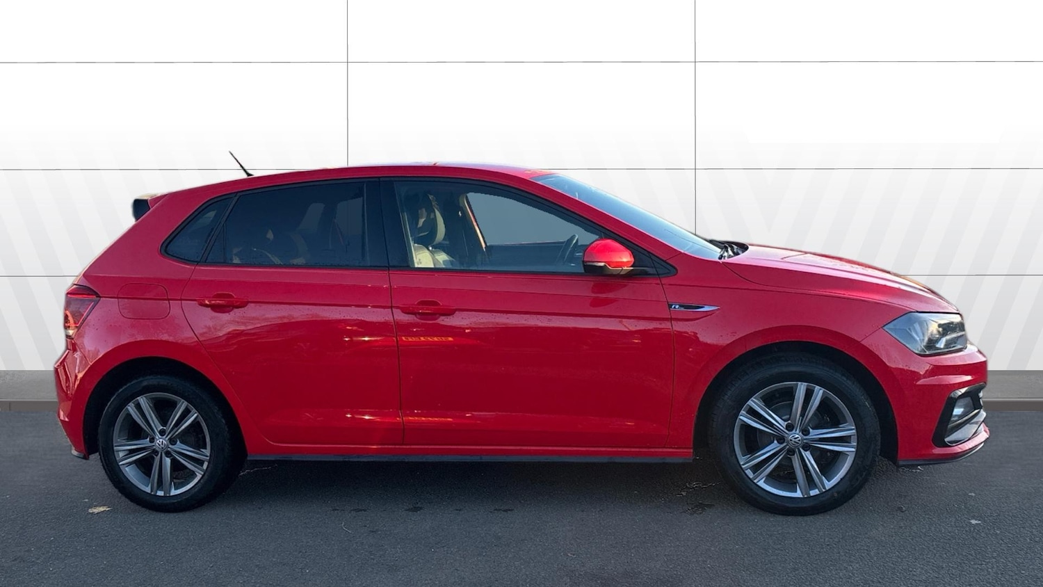 Used Volkswagen Polo 2019 for sale - 77086487: Photo 5