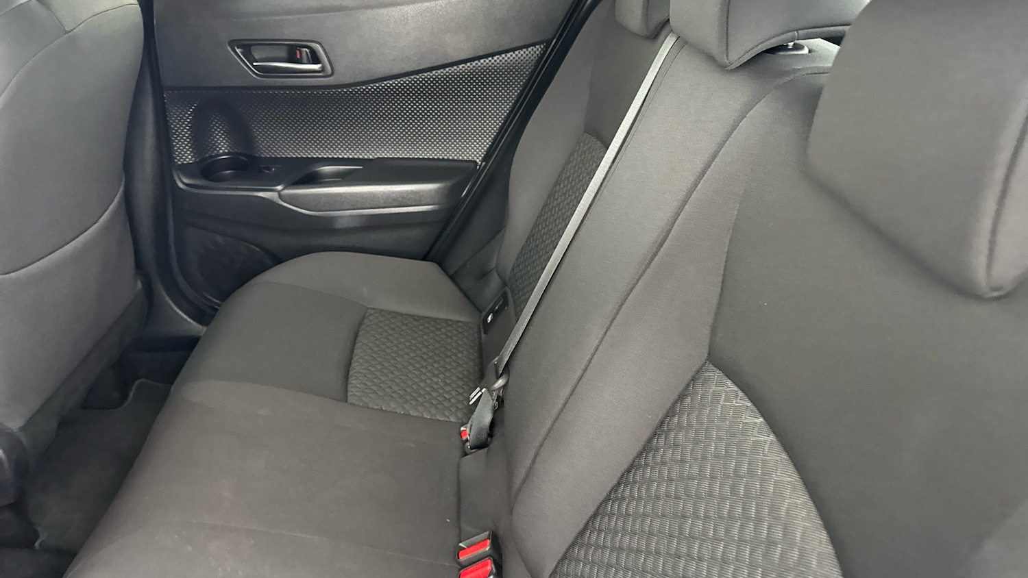 Used Toyota C-HR 2023 for sale - 77061337: Photo 13