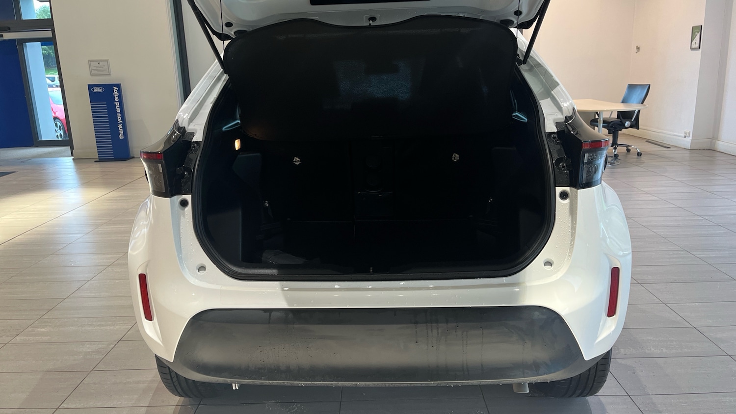 Used Toyota Yaris Cross 2022 for sale - 76142349: Photo 14