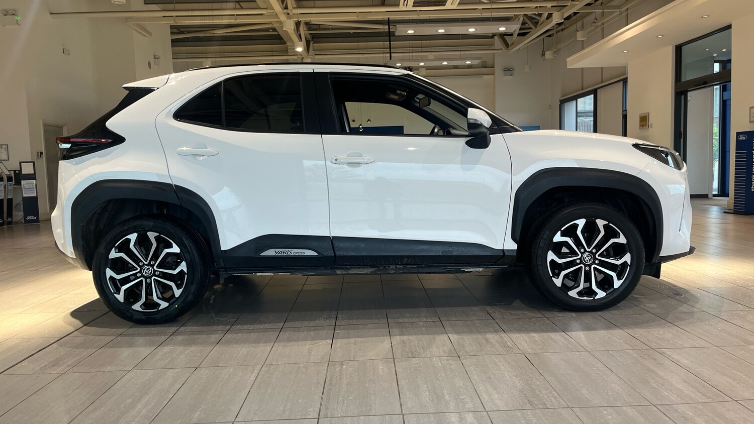 Used Toyota Yaris Cross 2022 for sale - 76142349: Photo 16