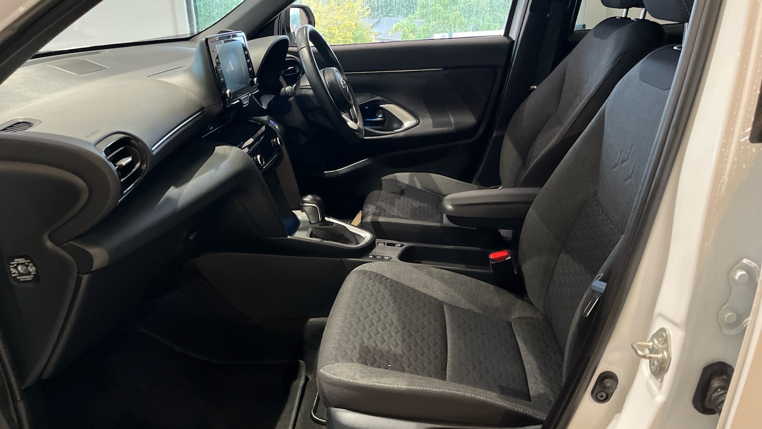 Used Toyota Yaris Cross 2022 for sale - 76142349: Photo 31
