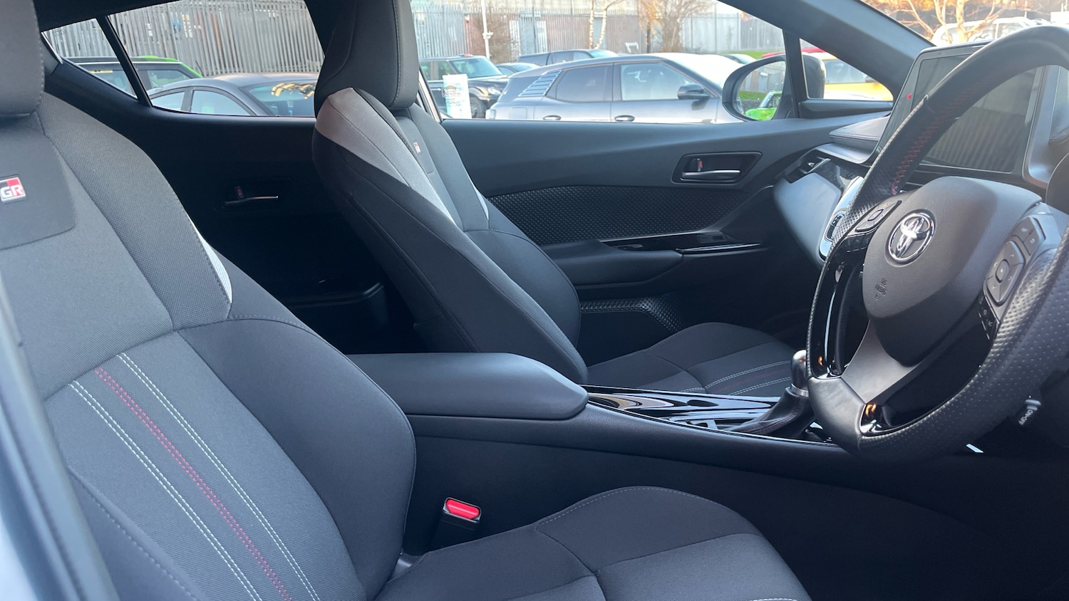 Used Toyota C-HR 2022 for sale - 76904900: Photo 11