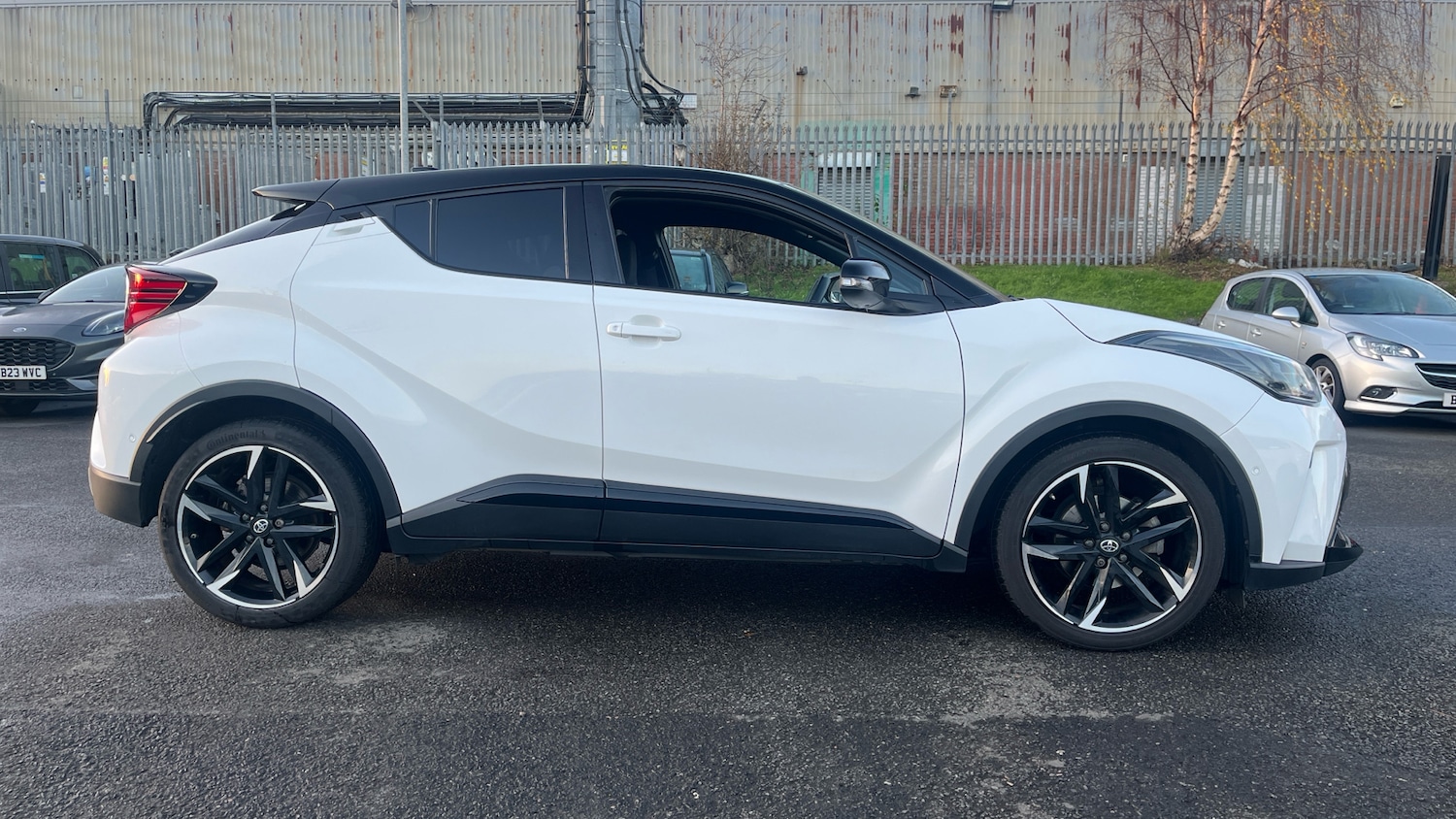 Used Toyota C-HR 2022 for sale - 76904900: Photo 16