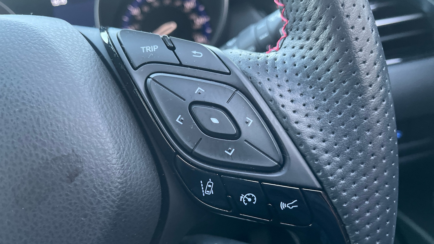 Used Toyota C-HR 2022 for sale - 76904900: Photo 21