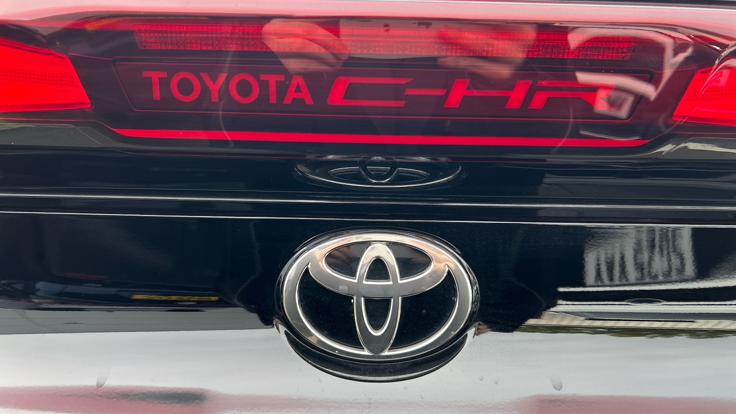 Used Toyota C-HR 2025 for sale - 76114211: Photo 28