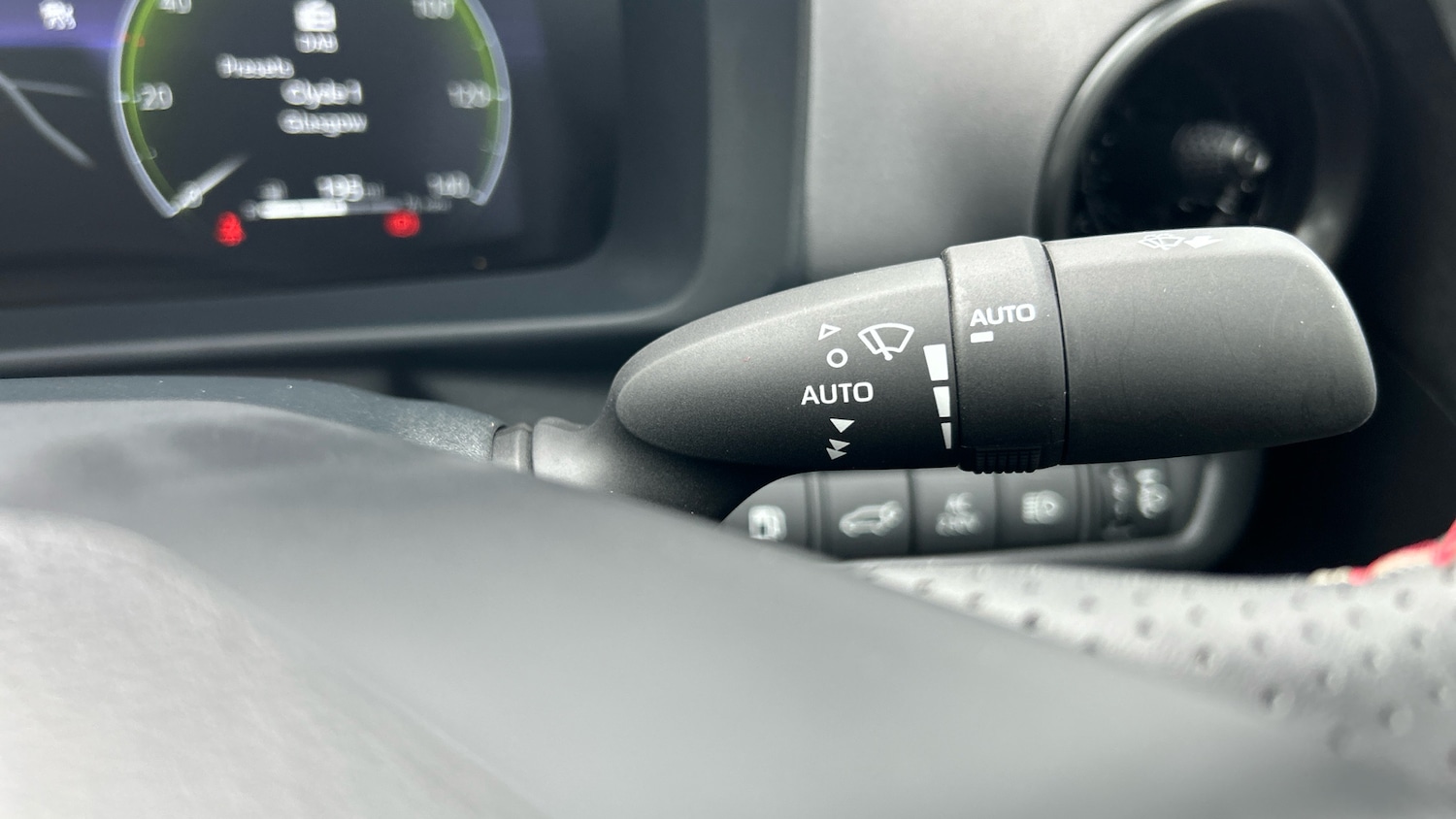 Used Toyota C-HR 2025 for sale - 76114211: Photo 34