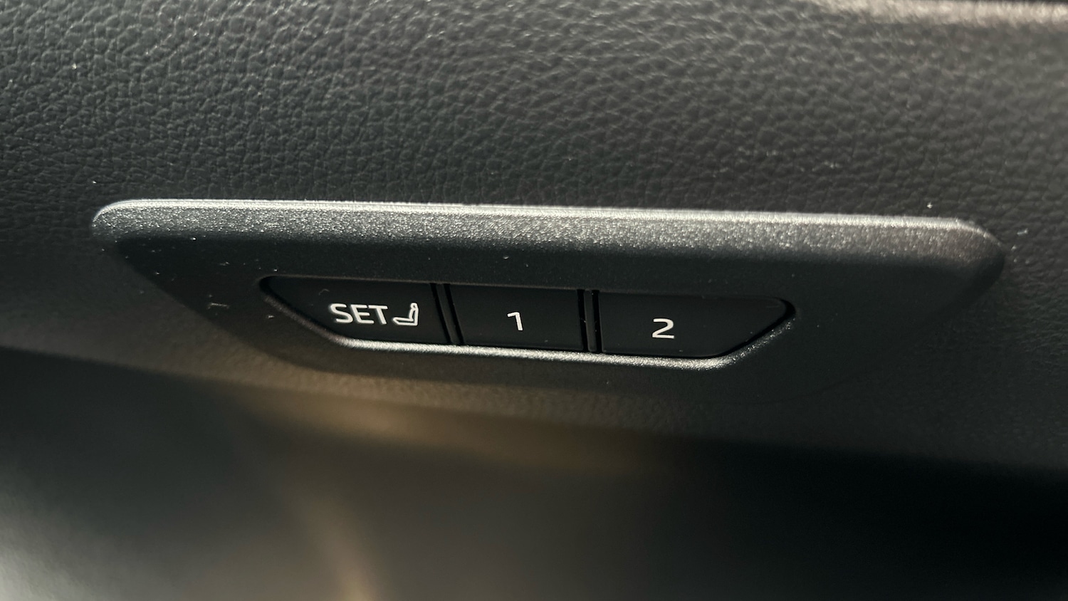 Used Toyota C-HR 2025 for sale - 76114211: Photo 37