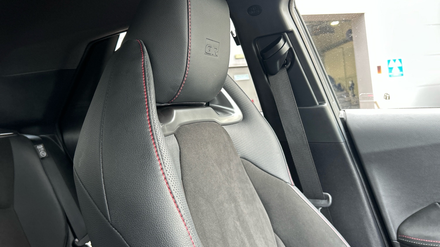Used Toyota C-HR 2025 for sale - 76114211: Photo 44
