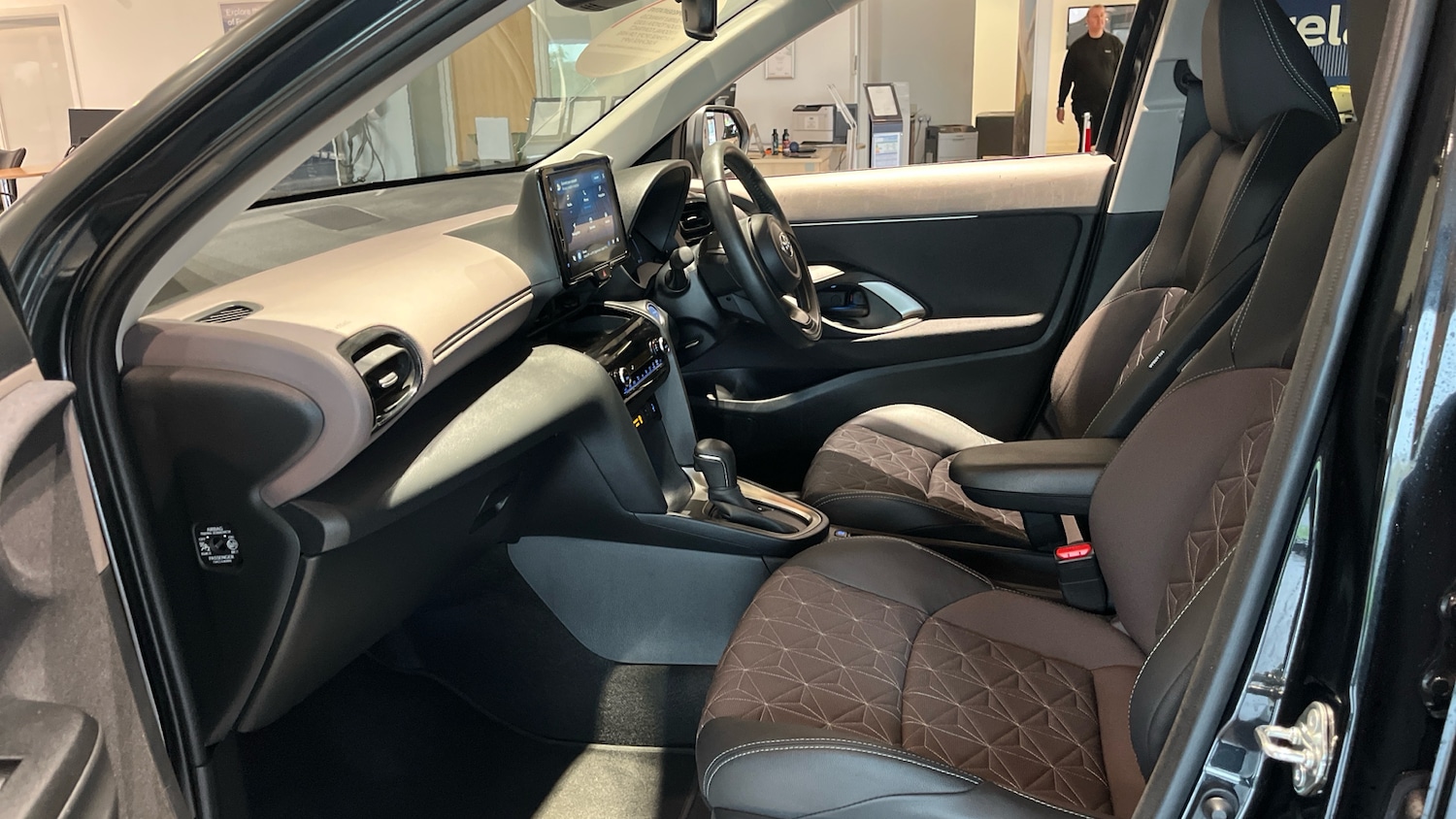 Used Toyota Yaris Cross 2023 for sale - 76127929: Photo 10