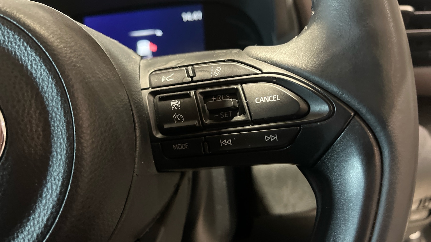 Used Toyota Yaris Cross 2023 for sale - 76127929: Photo 39