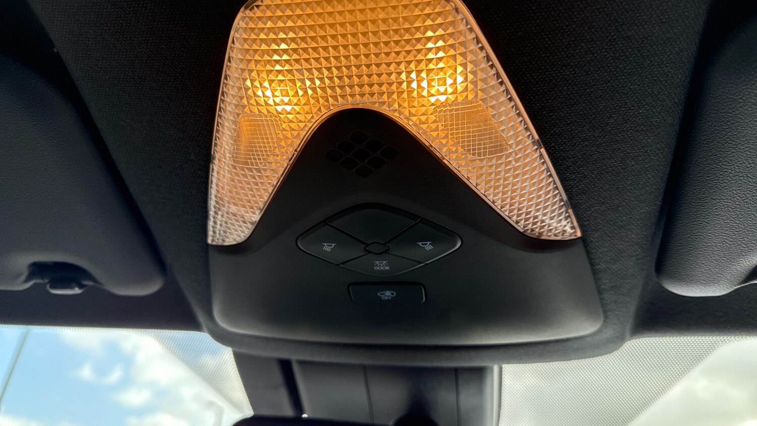 Used Toyota C-HR 2021 for sale - 78040195: Photo 45