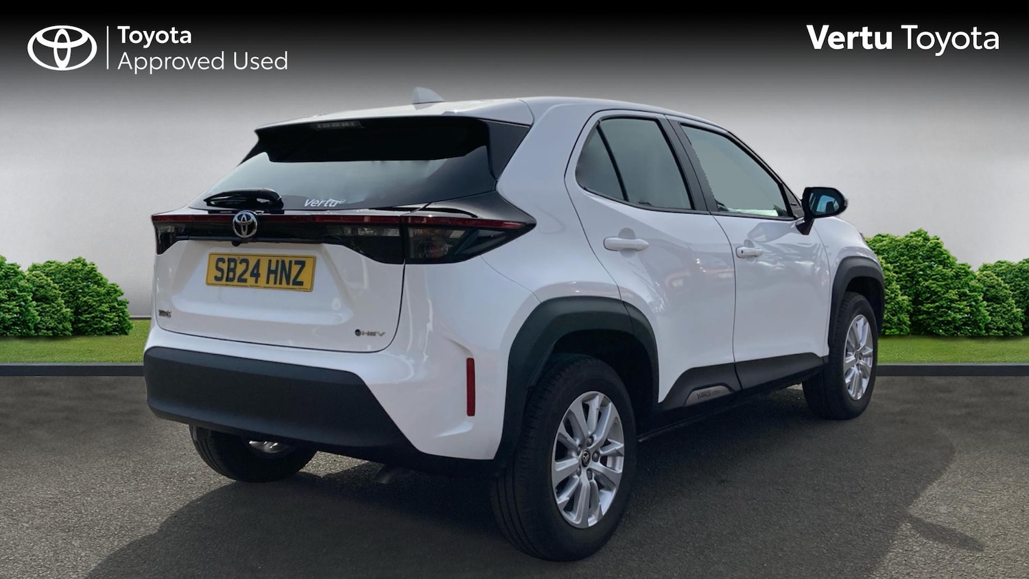 Used Toyota Yaris Cross 2024 for sale - 78162383: Photo 2