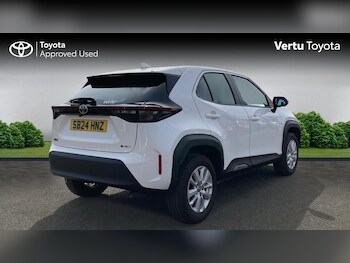 Used Toyota Yaris Cross 2024 for sale - 78162383: Photo