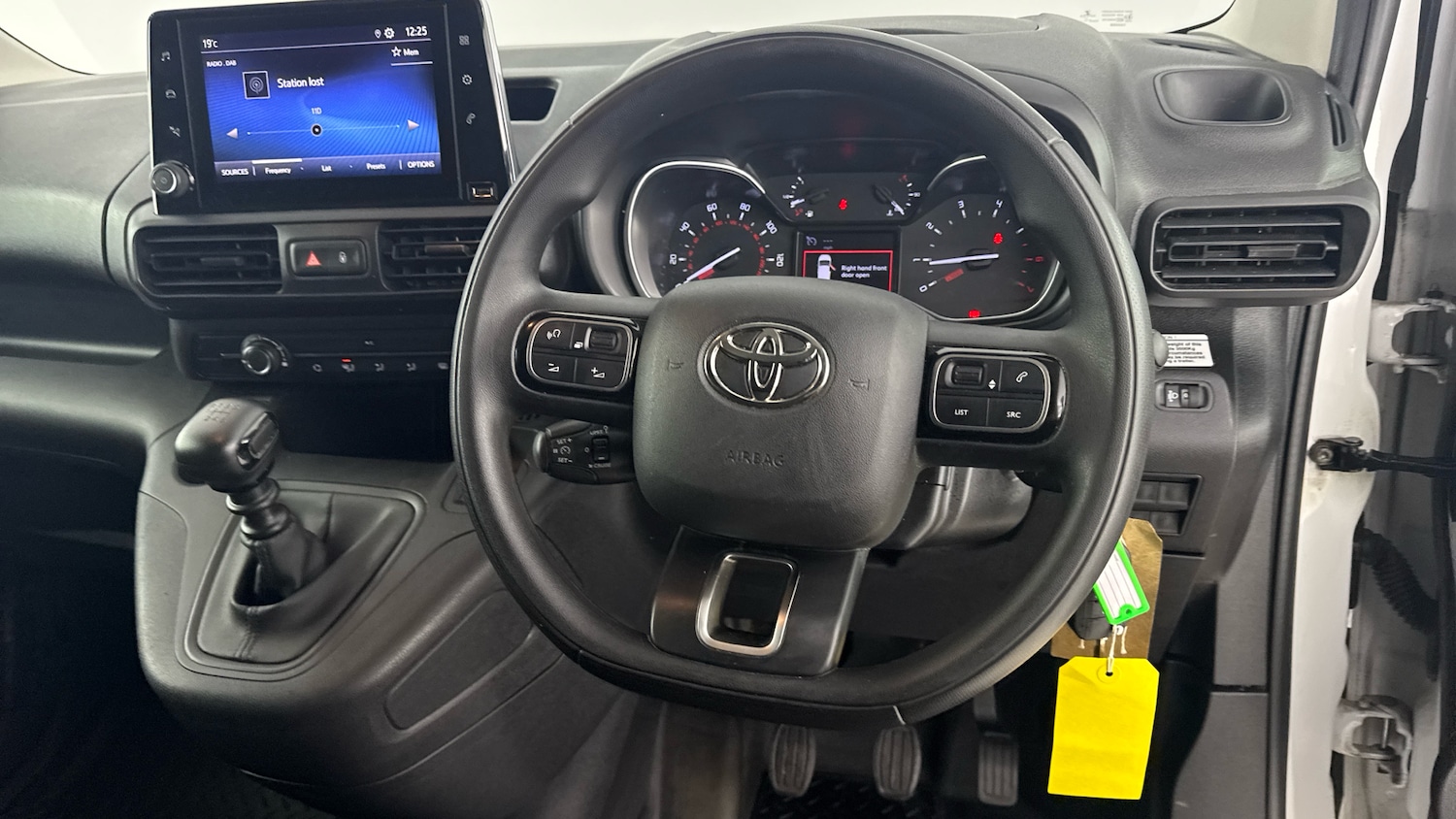 Used Toyota ProAce 2023 for sale - 77247245: Photo 6