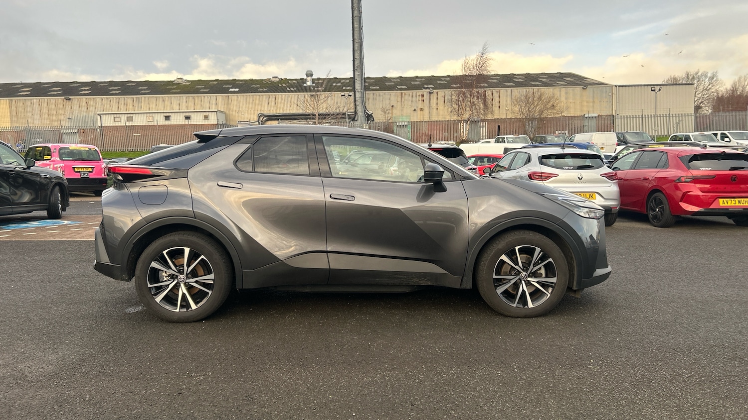 Used Toyota C-HR 2025 for sale - 76830539: Photo 16
