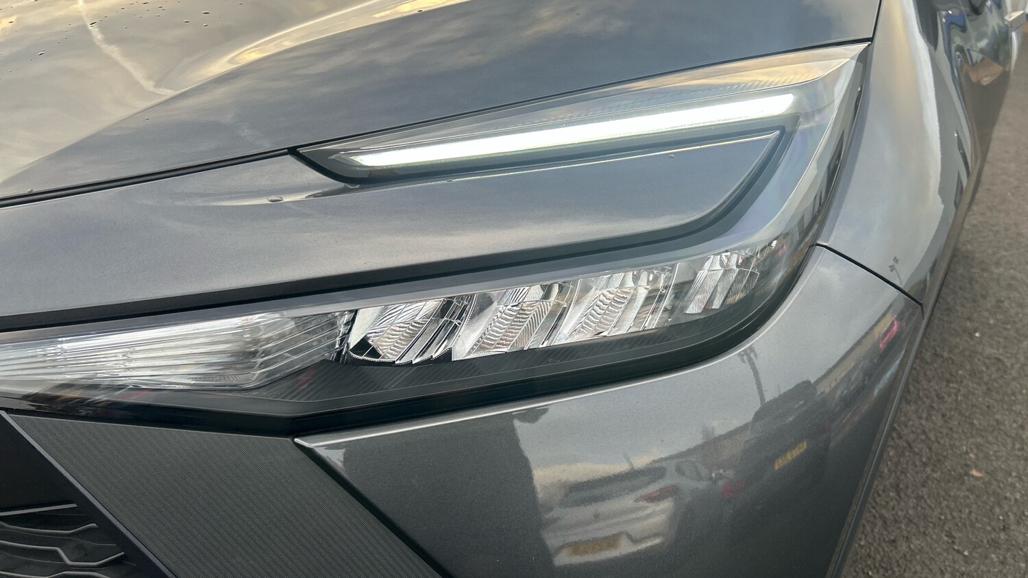 Used Toyota C-HR 2025 for sale - 76830539: Photo 32