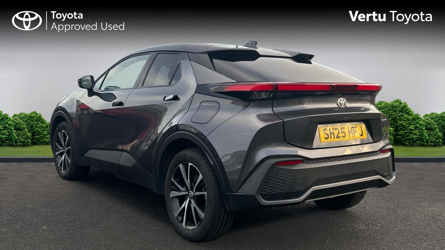 Used Toyota C-HR 2025 for sale - 76830539: Photo 4