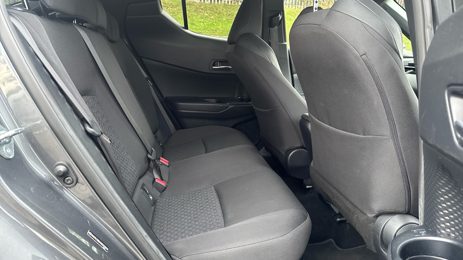 Used Toyota C-HR 2023 for sale - 76366847: Photo 12