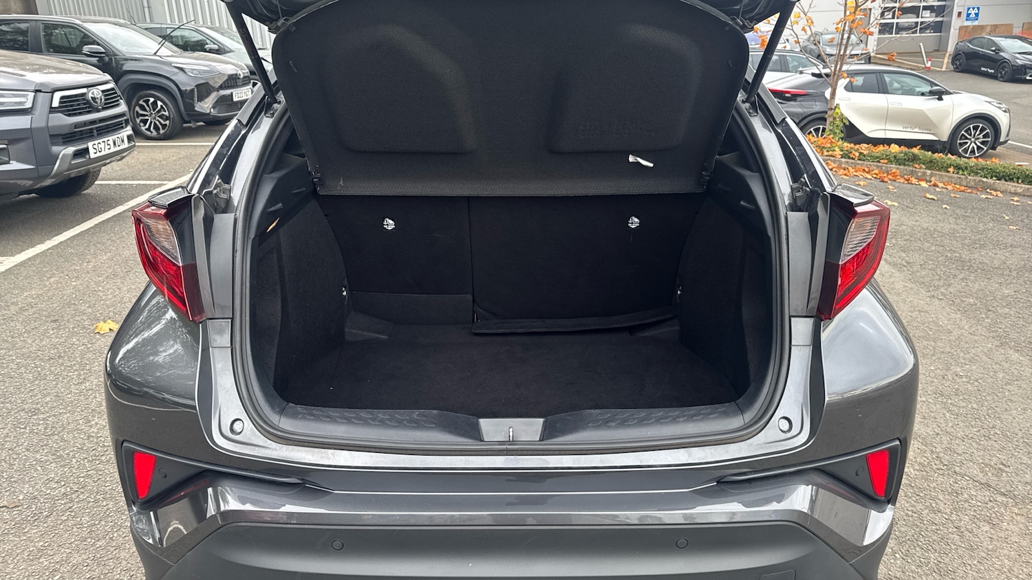 Used Toyota C-HR 2023 for sale - 76366847: Photo 14