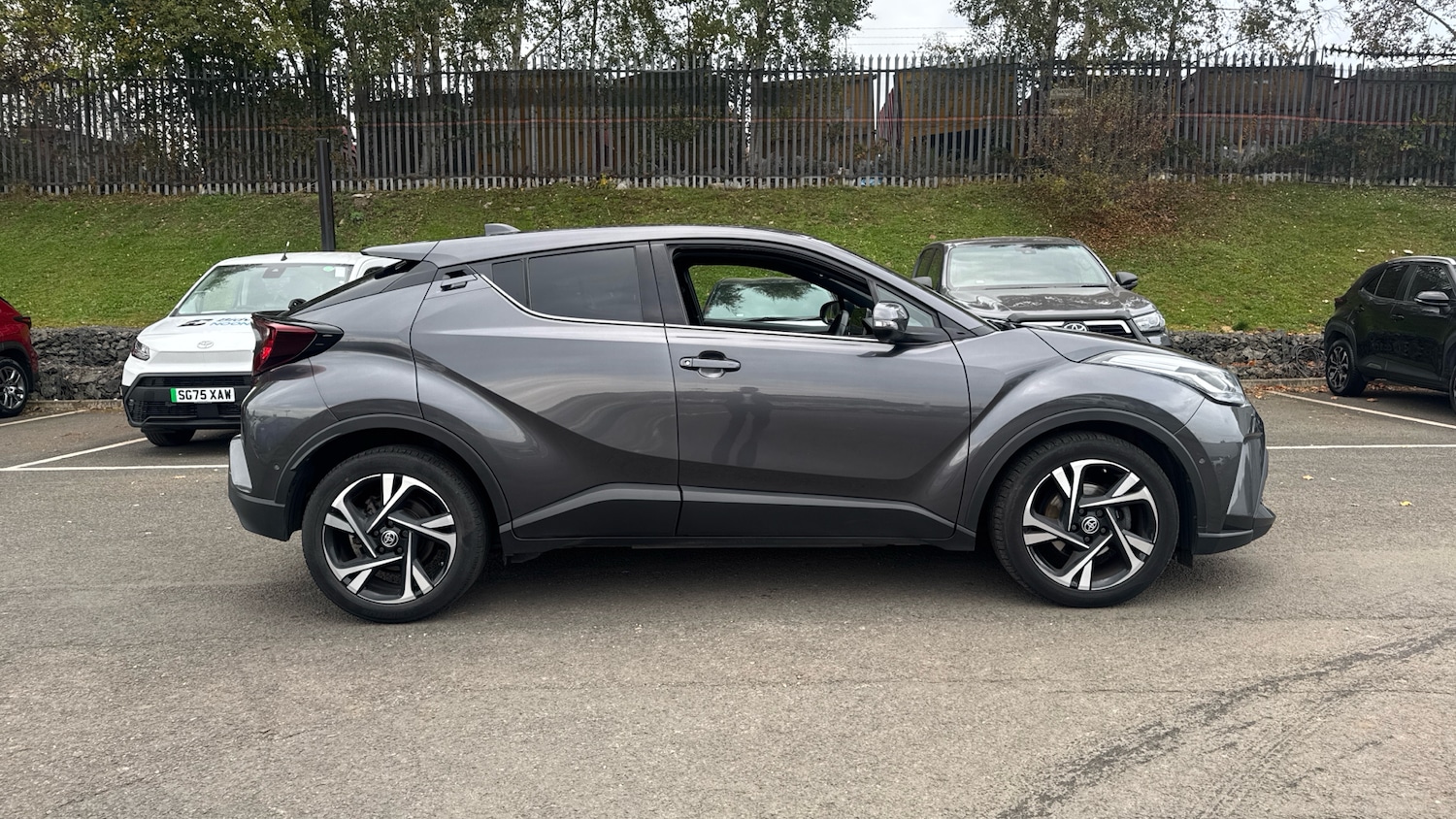 Used Toyota C-HR 2023 for sale - 76366847: Photo 16