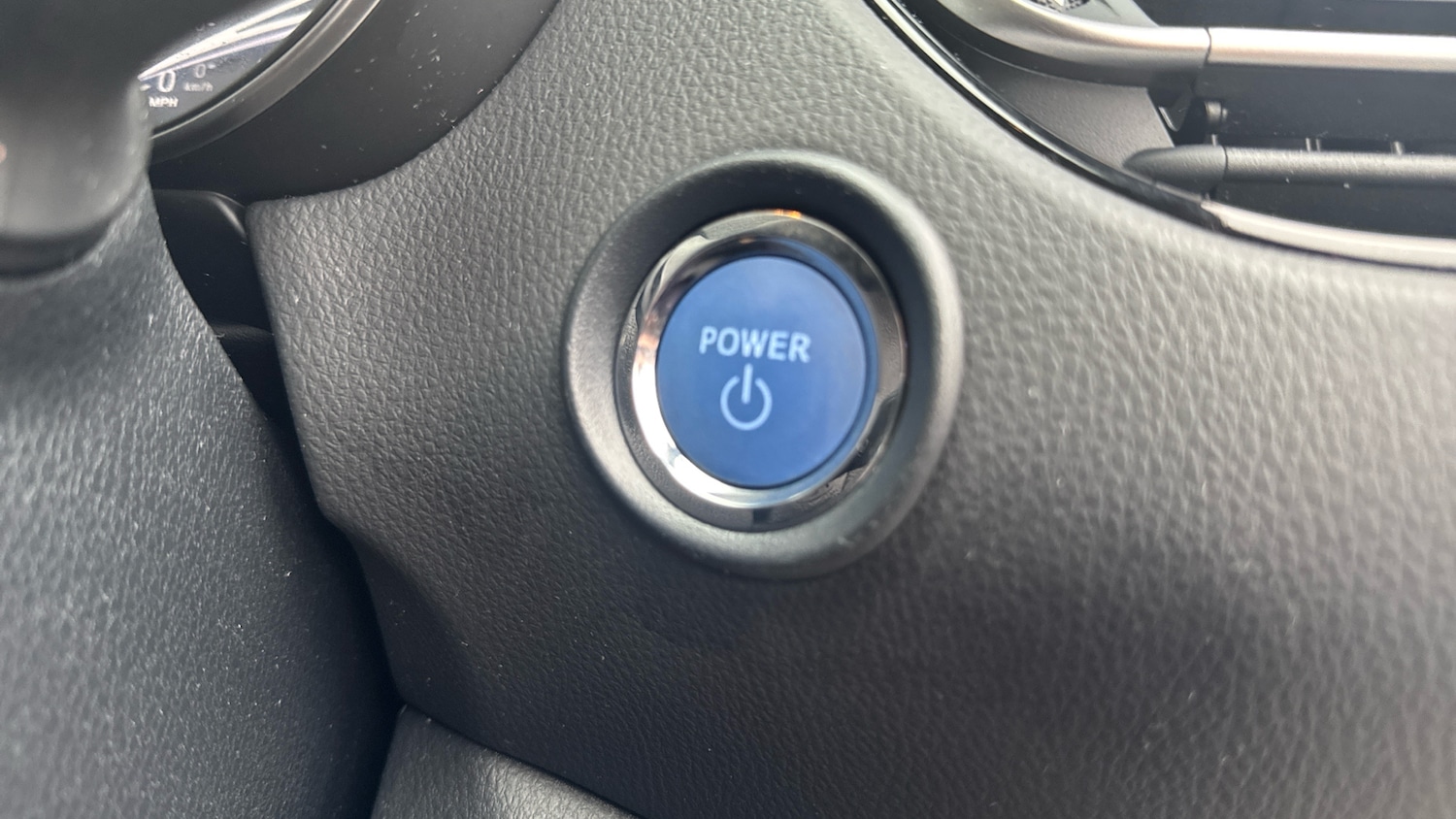 Used Toyota C-HR 2023 for sale - 76366847: Photo 43