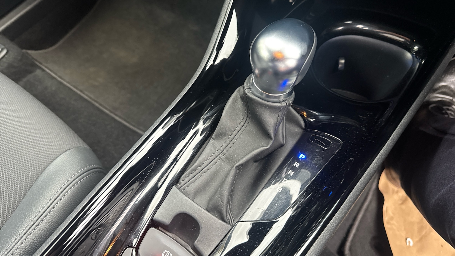 Used Toyota C-HR 2023 for sale - 76366847: Photo 45