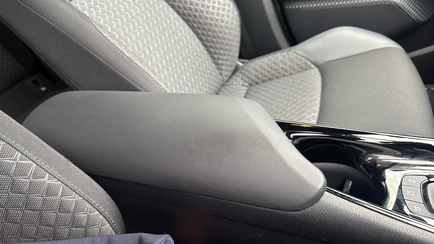 Used Toyota C-HR 2023 for sale - 76366847: Photo 47