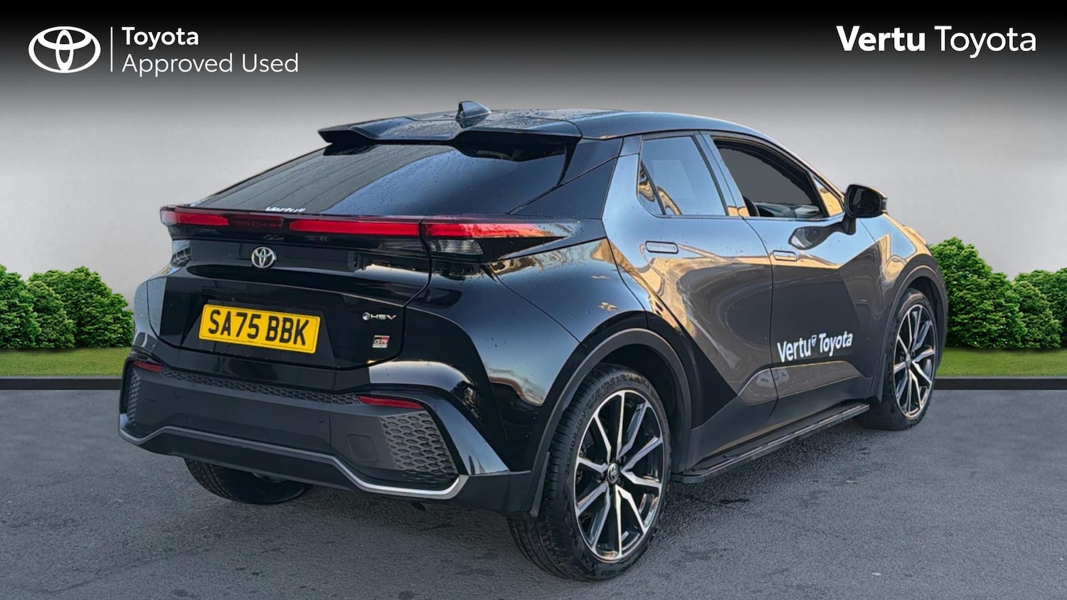 Used Toyota C-HR 2025 for sale - 76963187: Photo 2
