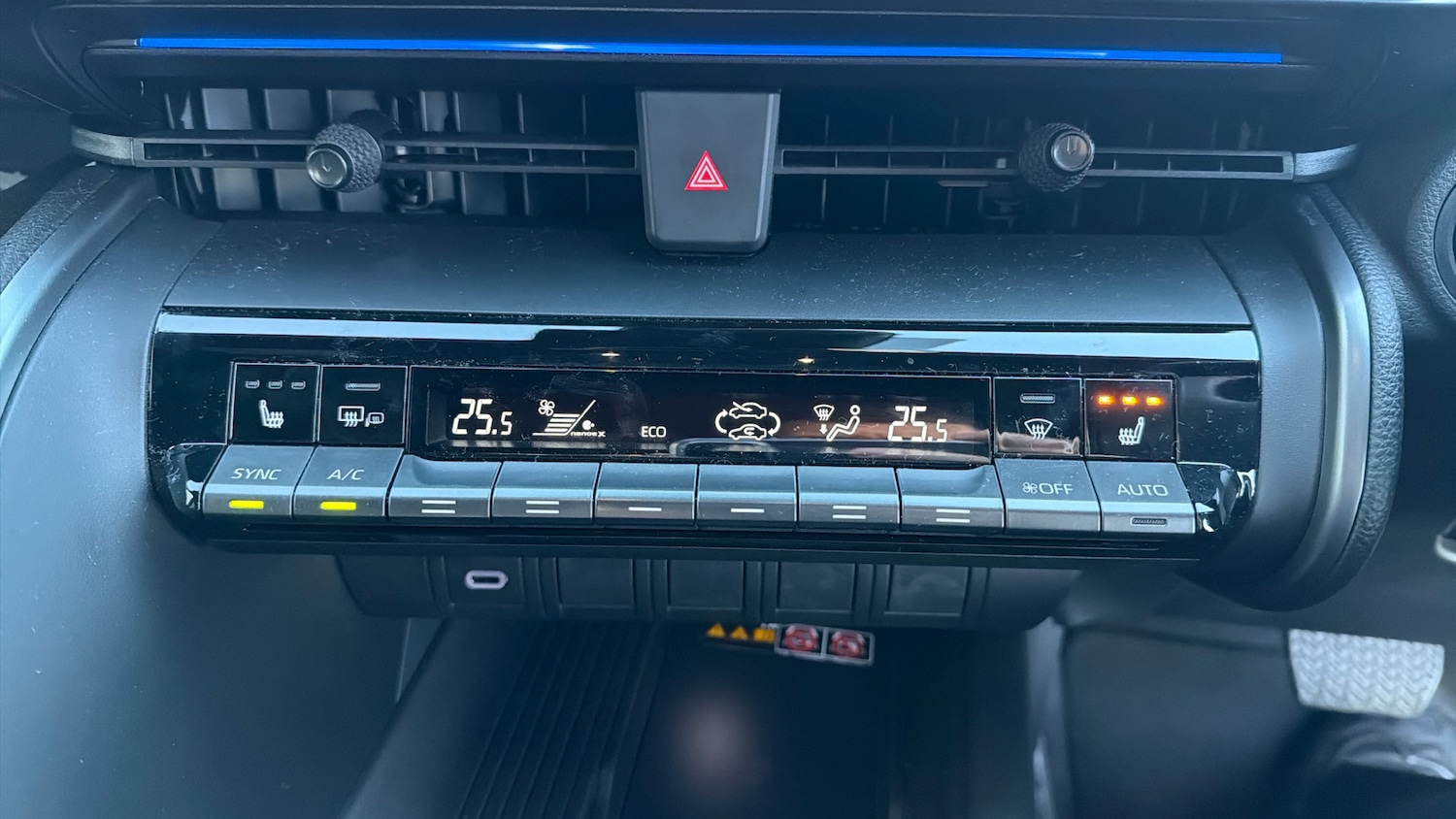 Used Toyota C-HR 2025 for sale - 76963187: Photo 35