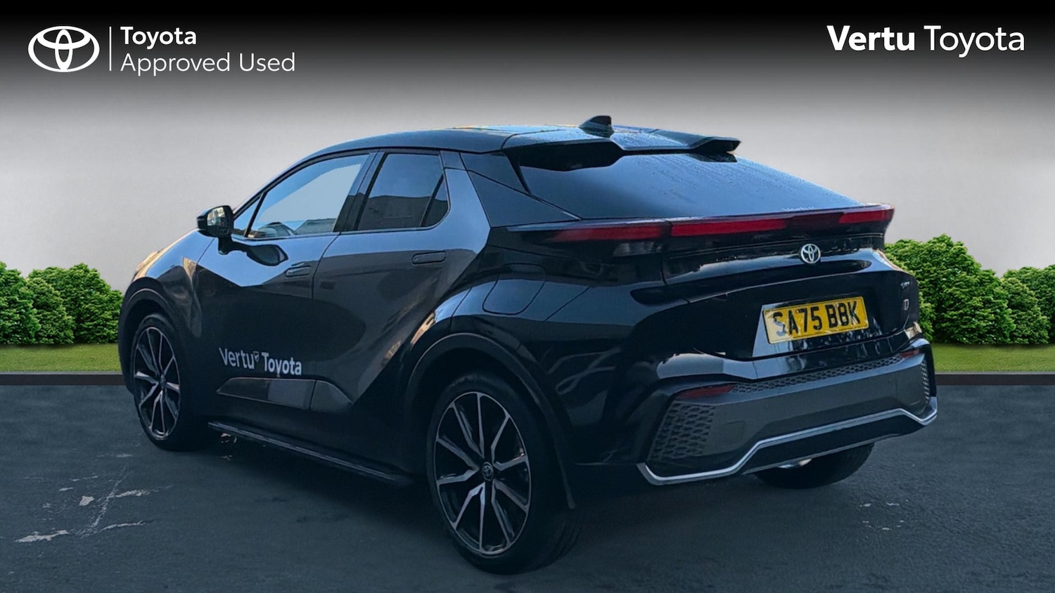 Used Toyota C-HR 2025 for sale - 76963187: Photo 4