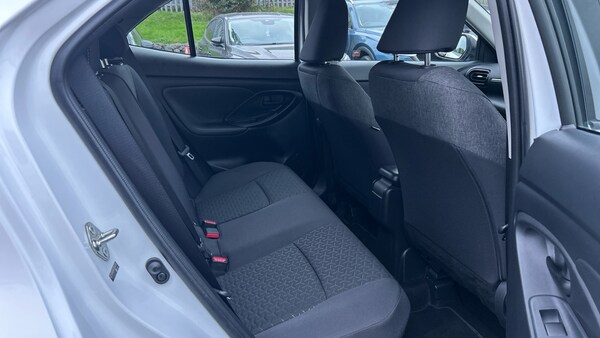 Used Toyota Yaris Cross 2023 for sale - 76287813: Photo 12
