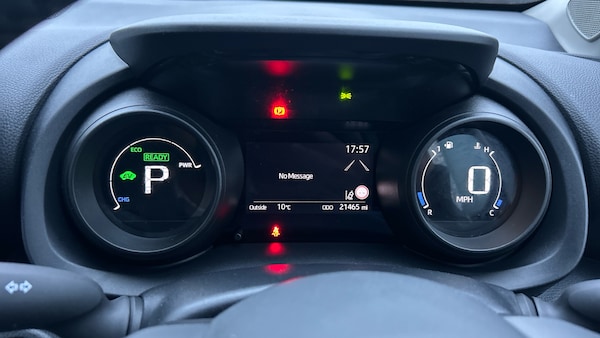 Used Toyota Yaris Cross 2023 for sale - 76287813: Photo 31
