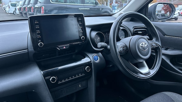 Used Toyota Yaris Cross 2023 for sale - 76287813: Photo 5