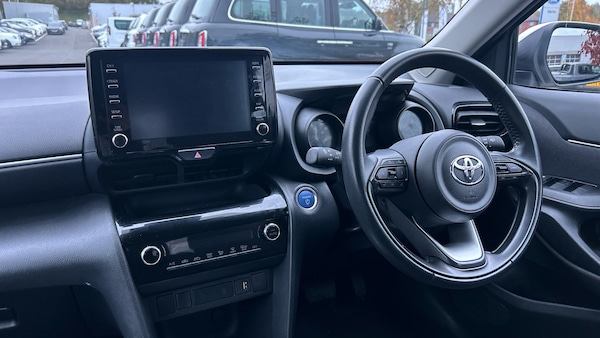 Used Toyota Yaris Cross 2023 for sale - 76287813: Photo 6