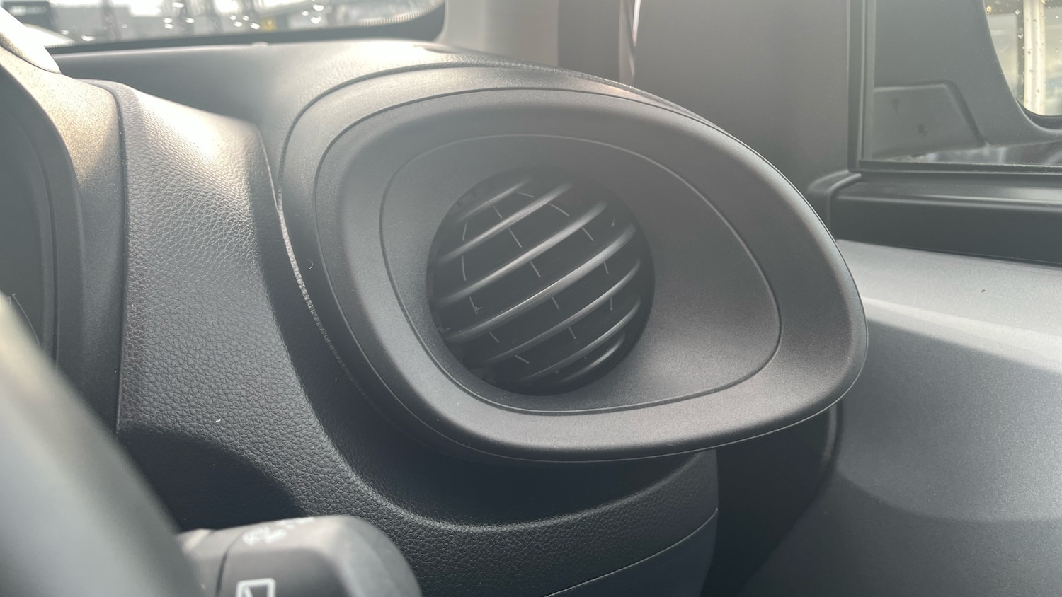 Used Toyota Aygo X 2023 for sale - 78039207: Photo 37